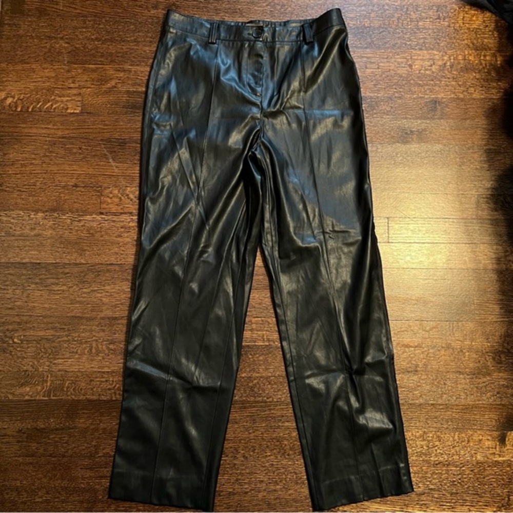 Vince Camuto size 12 black vegan leather zip front pants